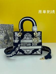 DIOR Handbags 689